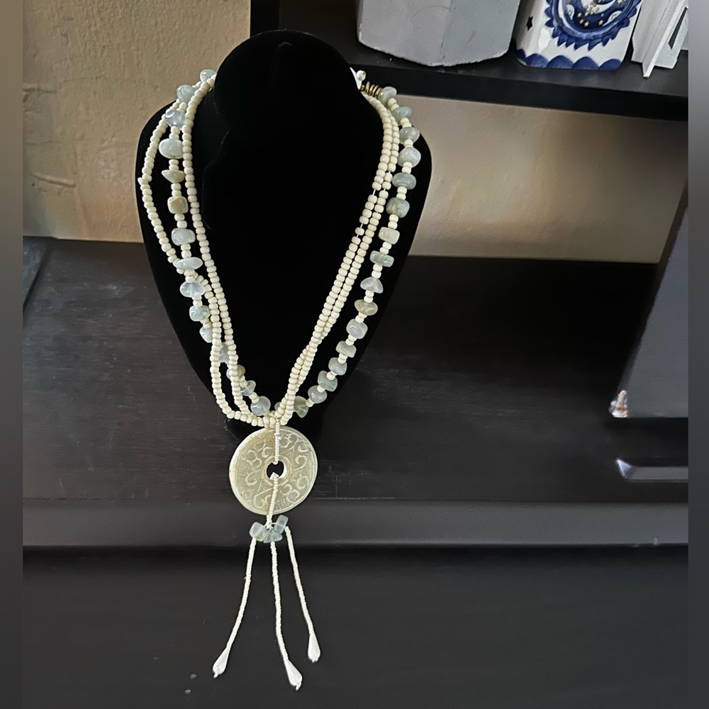 Elegant Cream Beaded Necklace